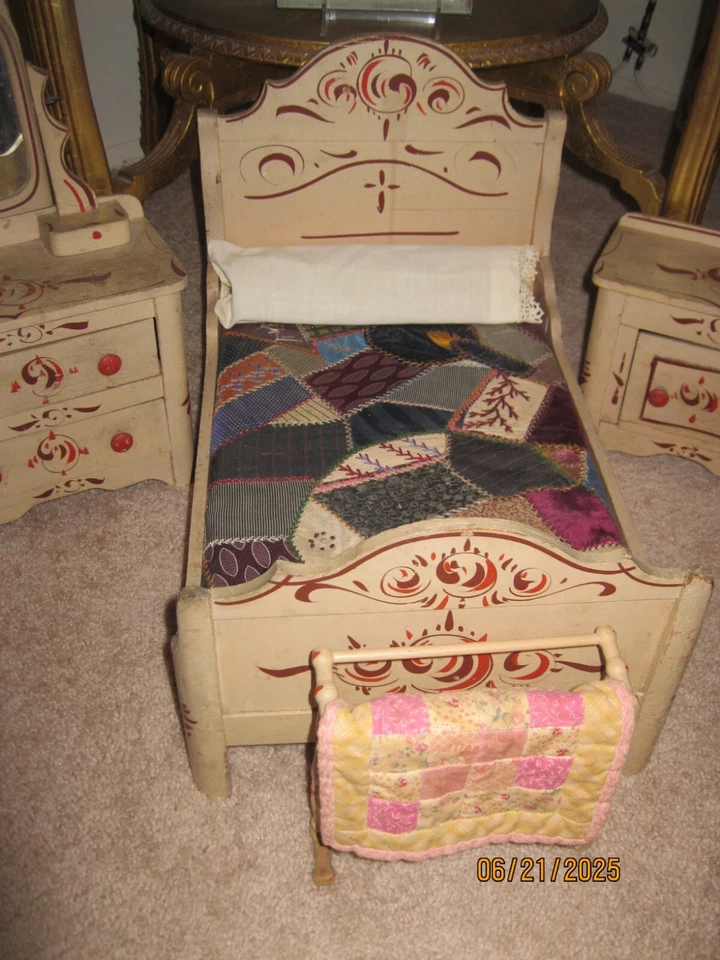 精彩古董娃娃复古家具木制卧室套装 - 8 件 — 第 2/4 张图片