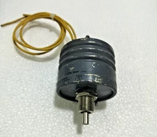 Sakae Potentiometer OF50    Res. 5KOhms 7207