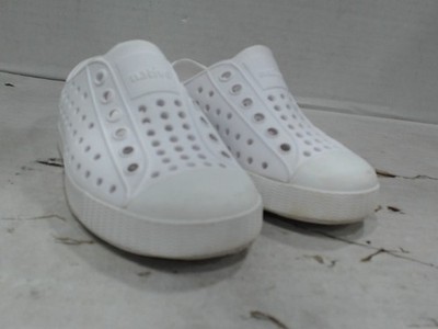 UsedVeryGood - Native Jefferson Unisex Child Eva, Shell White/Shell White, C7