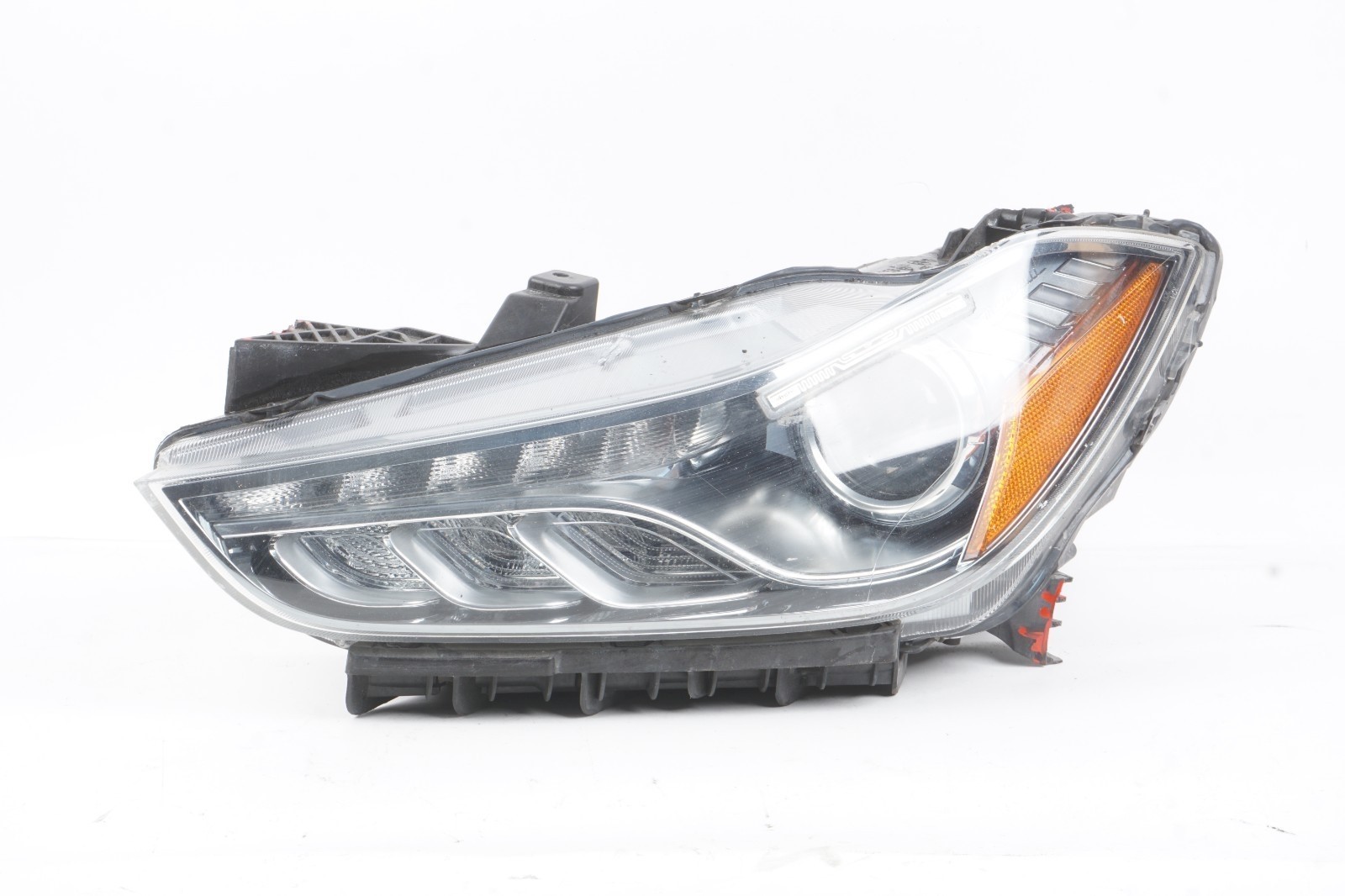 2014 - 2017 Maserati Ghibli Headlight Driver Left LH Xenon HID  OEM