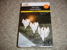 Halloween Fabric Ghosts Lawn Stakes, 3-Lights Up, Outdoor Use, 24" Tall NEW 