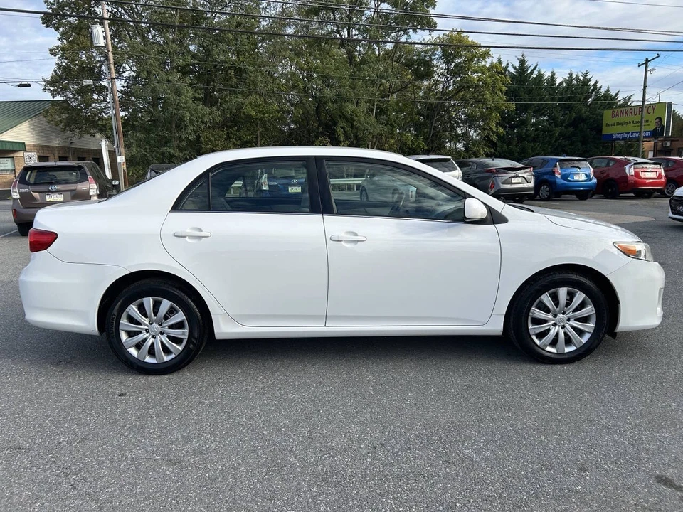 Toyota Corolla L 2013 sedán de 4 puertas 4A Foto 4 de 4