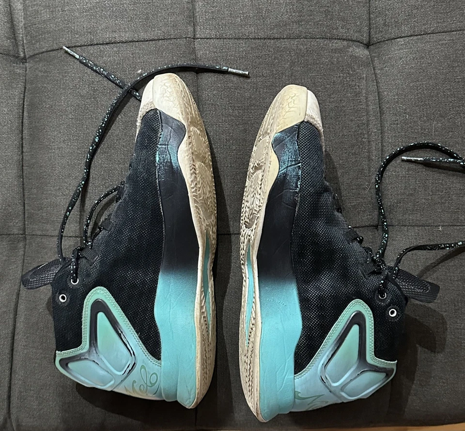 Zapatos Jordan Melo M12 Talla 10 - Carmelo Anthony Jordan  Foto 3 de 4