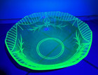 Uranium Green Depression Glass Serving Bowl  10” Art Deco 1930s — photo 1