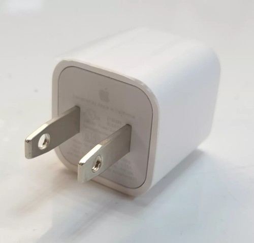 Apple OEM A1385 5W USB Charger for iPhone/iPad/iPod - Fast Shipping - New - Picture 2 of 2