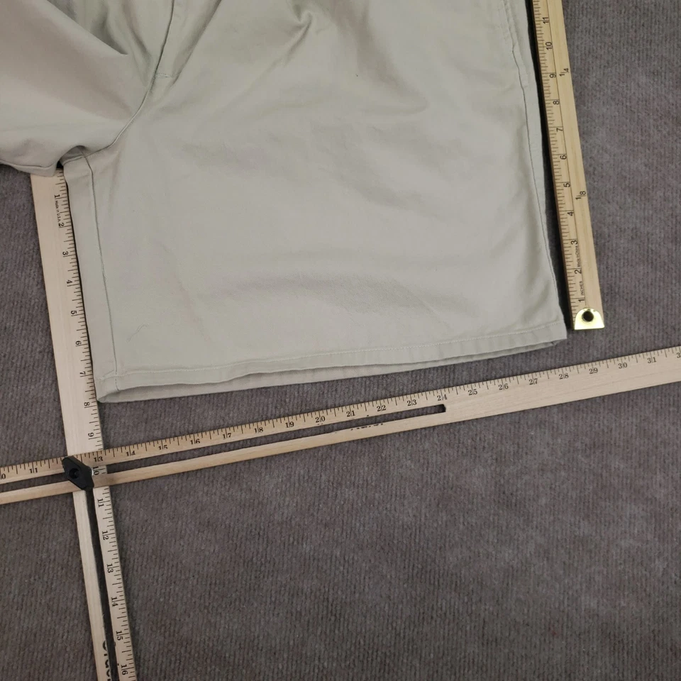 Berle Chino Shorts Mens Size 40 Beige Khaki Pleated Front 8 in inseam - Image 3 of 4