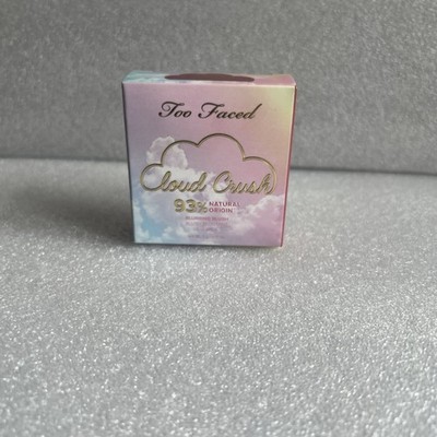 Too Faced Cloud Crush Blurring Blush Head In The Clouds Diffused Matte Makeup