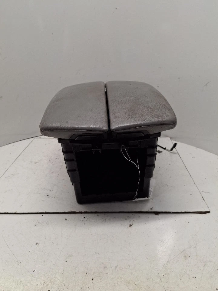 Console Front Floor Thru 9/09 Armrest Vinyl Fits 07-10 BMW X5 1384806 - Image 2 of 4