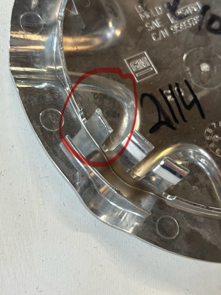 Buick Rendezvous 9593782 OEM tapa central llanta cubierta 4045 1 clip roto Foto 3 de 3