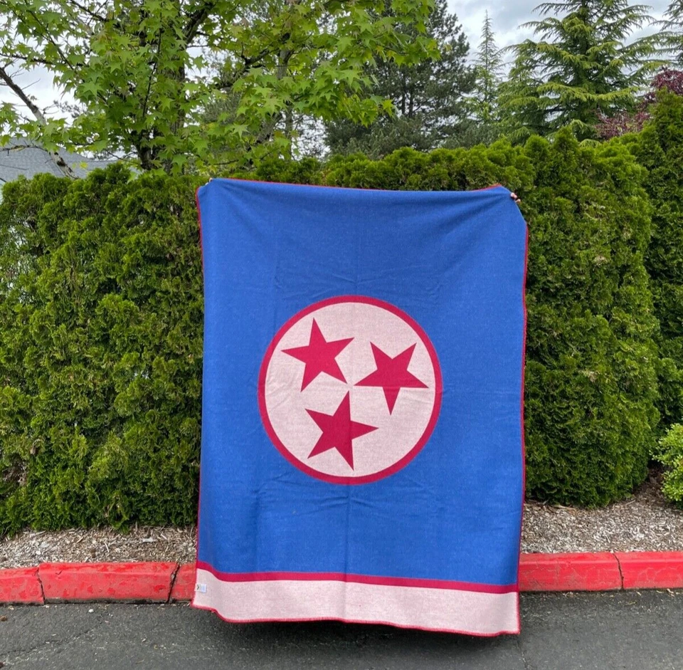 Americana-style Pendleton Blanket (Limited Edition) - Image 4 of 4