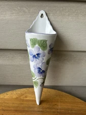 Andrea By Sadek Purple Pansy Flowers Ceramic Wall Pocket Vase 9”