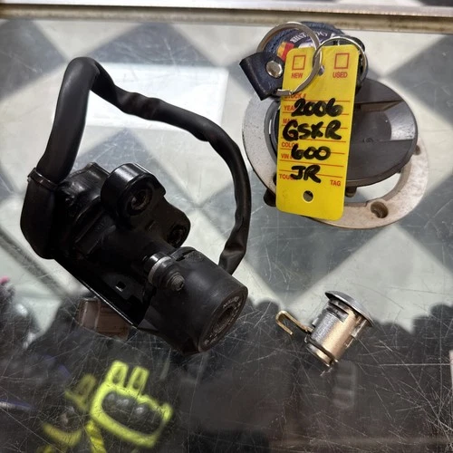 LOCK SET