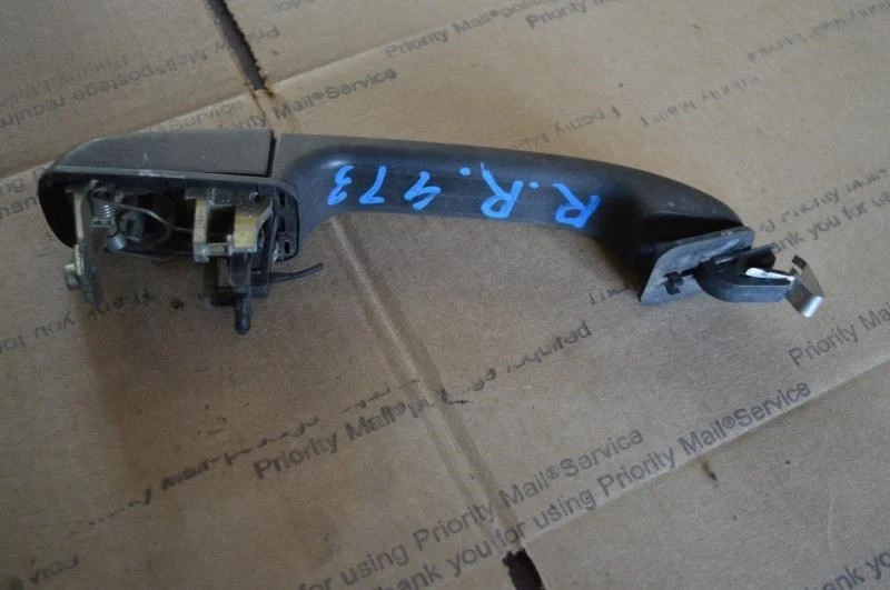 Land Rover Discovery 2004 manija de puerta trasera del lado derecho del pasajero Foto 2 de 4