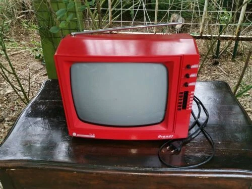 Télévisions rouges