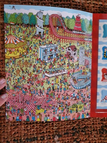 WHERE'S WALLY AUSTRALIAN STAMP PACK 12 DIFFERENT SELF ADHESIVE STAMPS 2021 - Picture 2 of 5