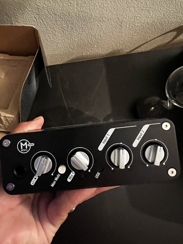 DigiDesign M Box2 Mini --USB Computer Audio Recording Interface Mixer Console - Picture 4 of 8