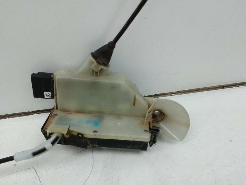 9688080080 front door lock lh 639599 PEUGEOT 208 01.2012- 2012