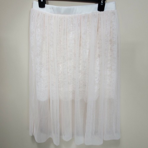 Victoria's Secret NWT Tulle & Floral Lace Skirt Lingerie coconut white size M - Picture 2 of 9
