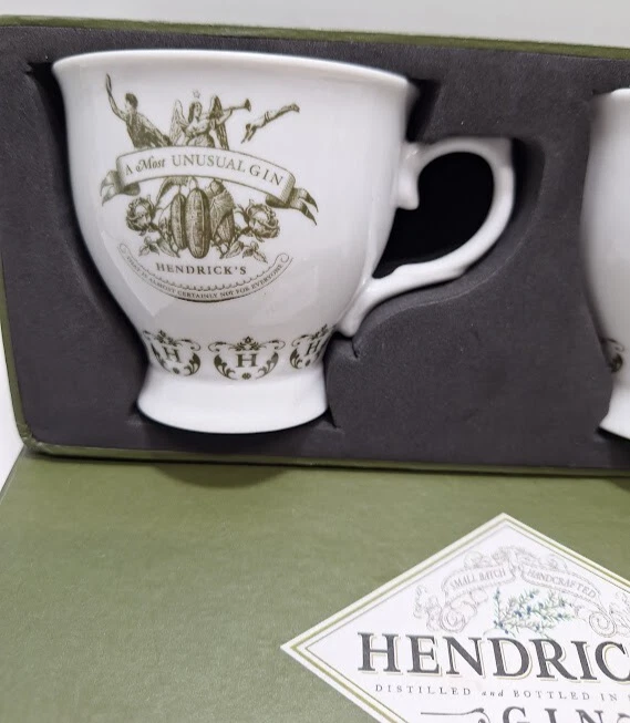Hendrick's Gin Cups A Most Unusual Gin Green White Porcelain 3" Boxed Set Two - Image 3 of 4