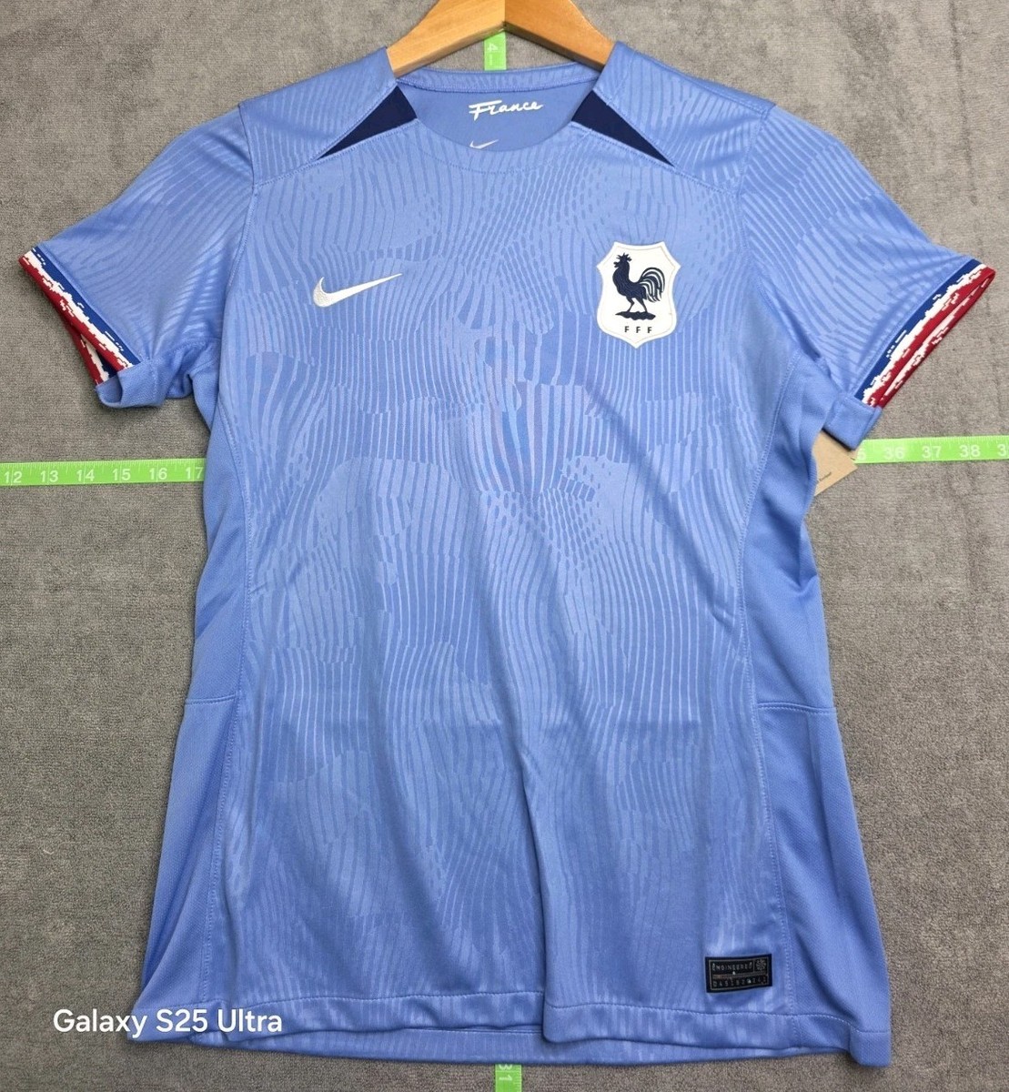 Nike France National Soccer Team Jersey Women's Medium Light Blue