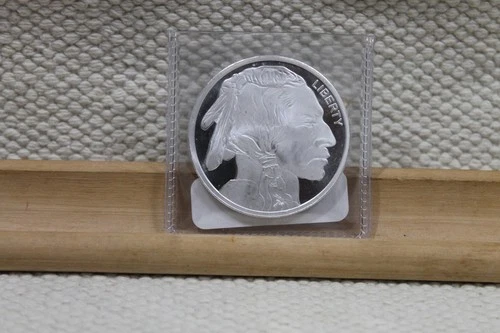 INDIAN HEAD/BUFFALO 1 0Z SILVER ROUND BRILLIANT UNCIRCULATED .999
