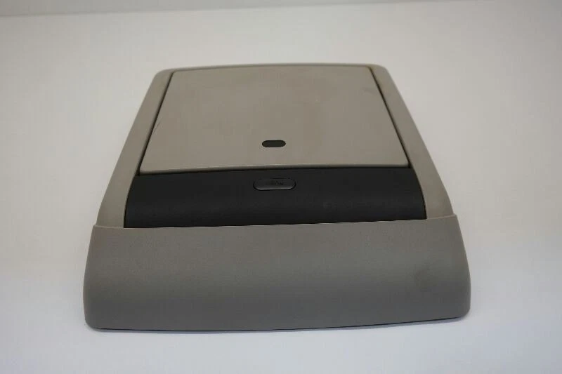09 10 Jeep Commander Rear Overhead Display DVD Screen Gray 1GQ81BD1AC - Image 2 of 4