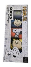 New Peanuts Snoopy Box Set Of 5 Socks Crew Length Size 6-13 Gift Set