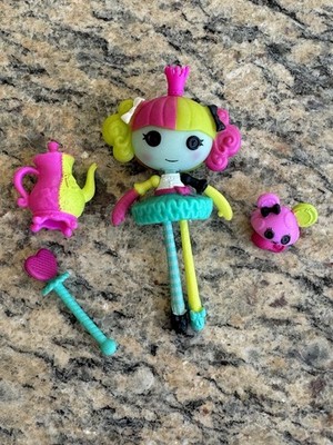 MGA ENTERTAINMENT MINI LALALOOPSY LALA-OOPSIES PRINCESS SAFFRON MINI DOLL