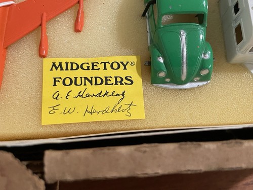 Train Collectable Set Made In America by MidgeToy Signed in Original Box - Picture 4 of 8