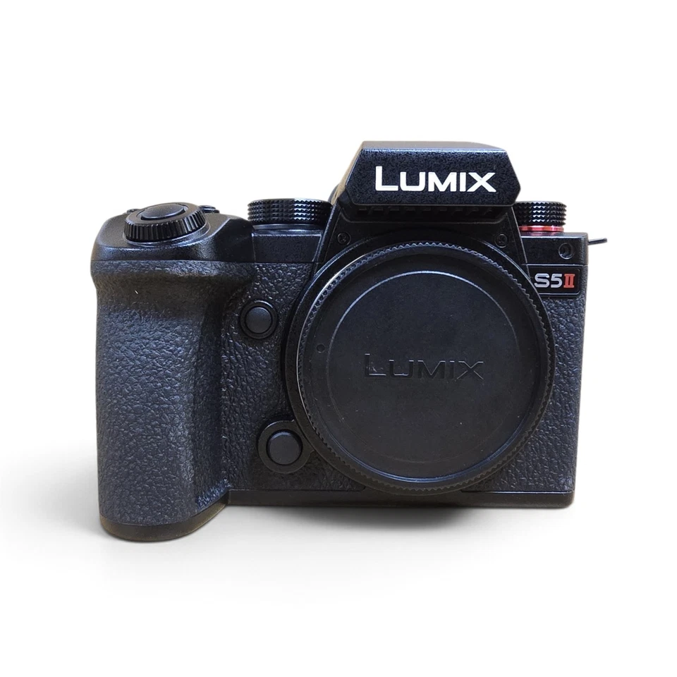 Panasonic Lumix S5 II, photo 2 of 5