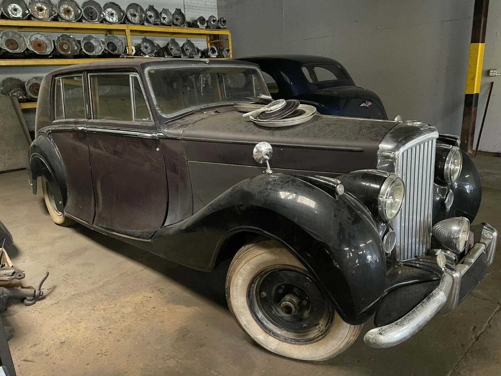 ROLLS ROYCE DAWN WRAITH, BENTLEY PETROL GAS FUEL CAP. LARGEST USED EPW INVENTORY