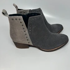 Diba True Short Order Bootie Women's 8 Charcoal and Pewter Suede Leather Zip