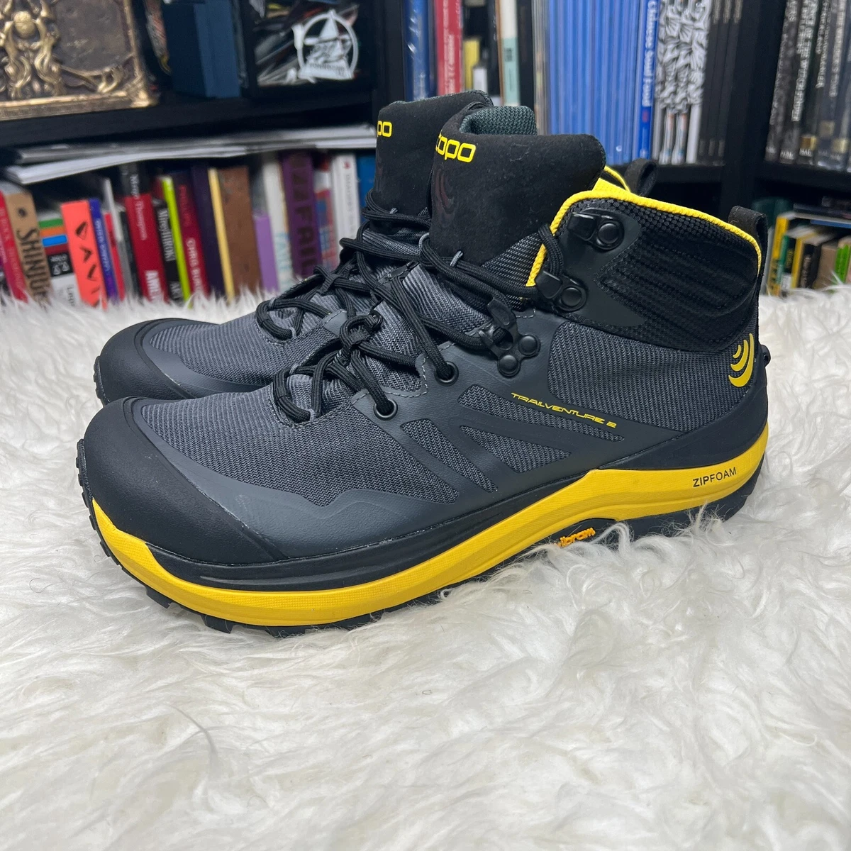 TOPO ATHLETIC TRAILVENTURE SNEAKER BOOTS SIZE 9 MENS HIKING SHOES TRAIL RUNNING