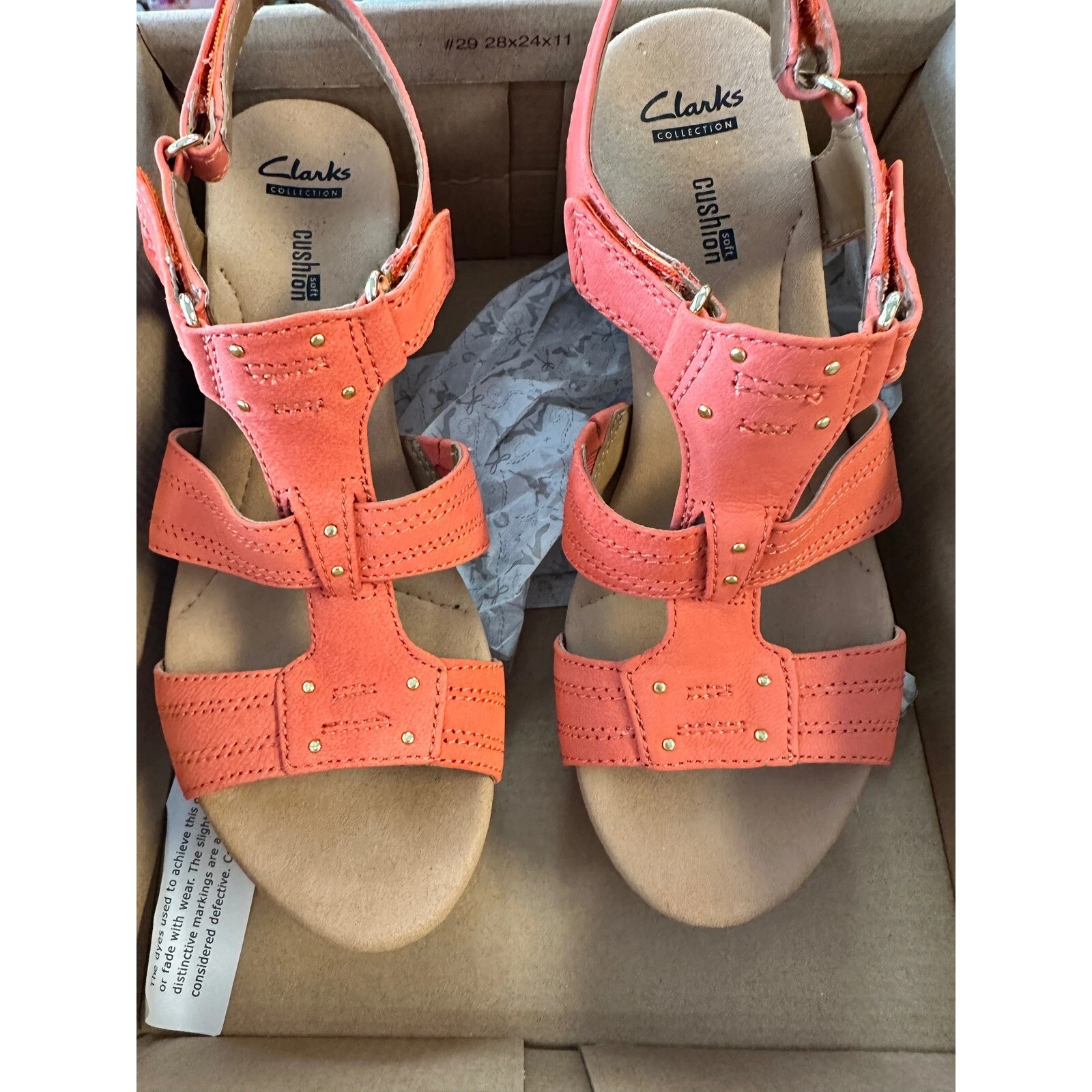 Clarks Collection Sandali con zeppa morbidi ammortizzati e cinturino corallo 8 5M