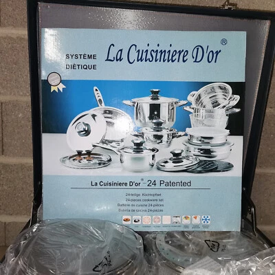 Batterie de cuisine complète dans sa belle valise - Photo 1/3