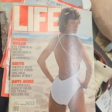 Life Magazine July 1982 Illustrated Raquel Welch Anti-Nuke Birth English