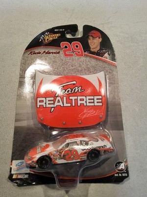 2004 Winner's Circle Kevin Harvick #29 Scale 1:64 Hood Magnet Team Realtree