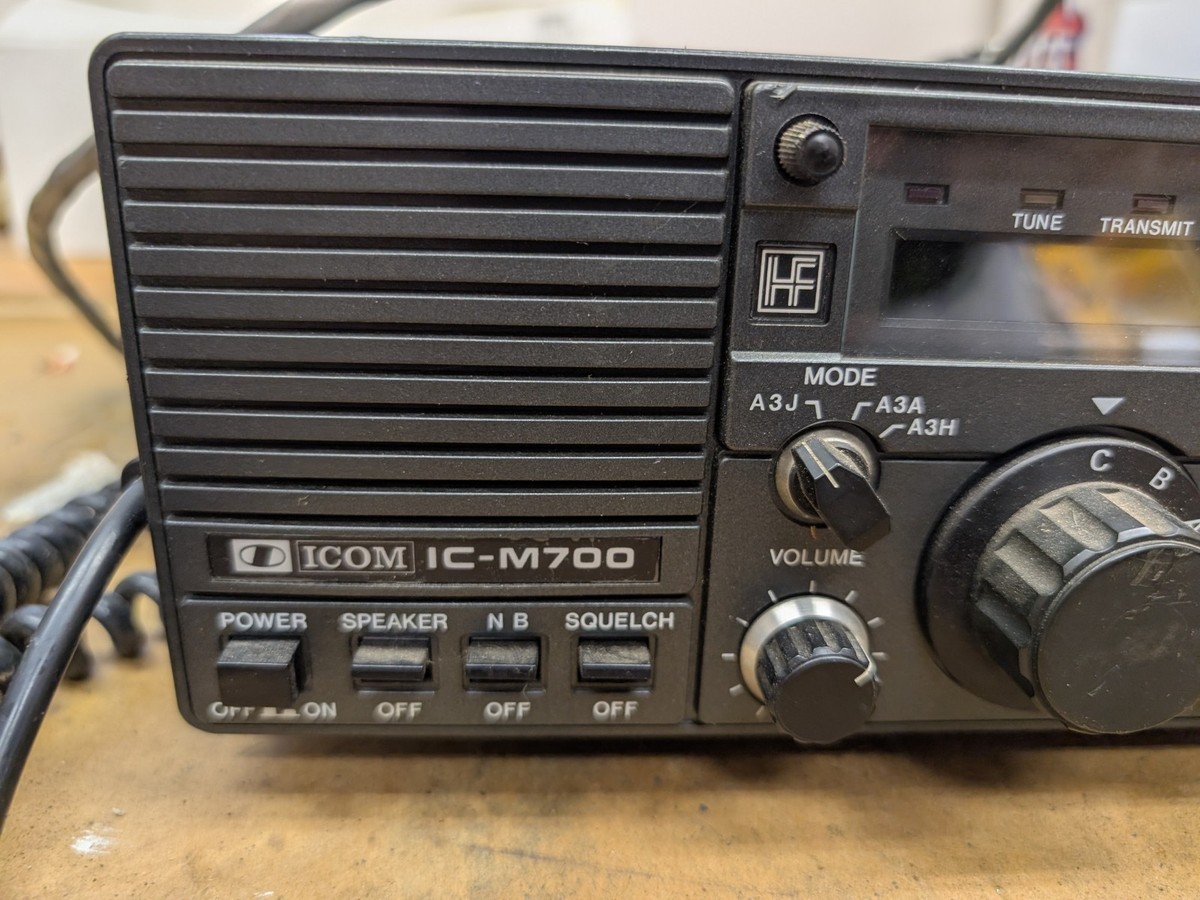 ICOM IC-M700 HF Marine SSB Radio Transceiver w/ Mic – Tested