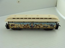 AHM Ho Scale P.T. Barnum Special  Advertising Passenger Coach