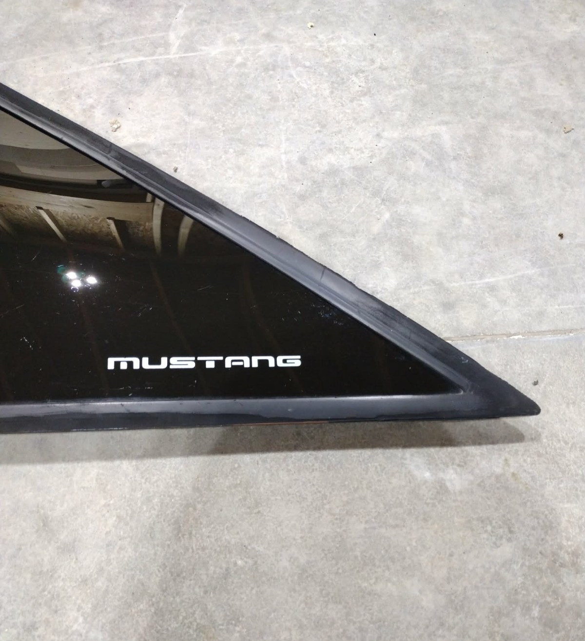 87-93 Ford Mustang GT Quarter Window Glass DRIVER Side HATCHBACK Carlite OEM