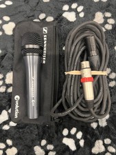 Sennheiser e 835 Live Vocal Microphone Bundle with 15-foot XLR Mogami Cable