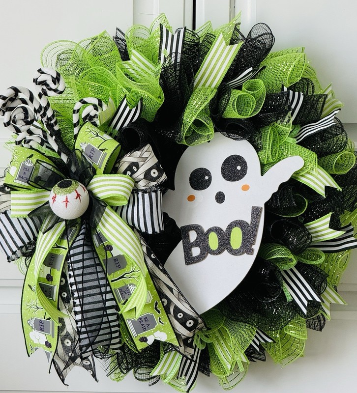 Green Black White Halloween "Boo" Ghost Mesh Ribbon Wreath Door Decoration 24 in