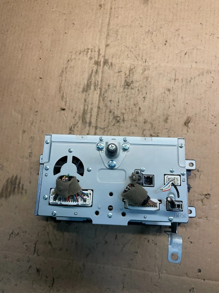 2010 2012 Mazda CX9 CX-9 Radio Stereo CD MP3 Player Screen Display t7490 DG - Image 3 of 4