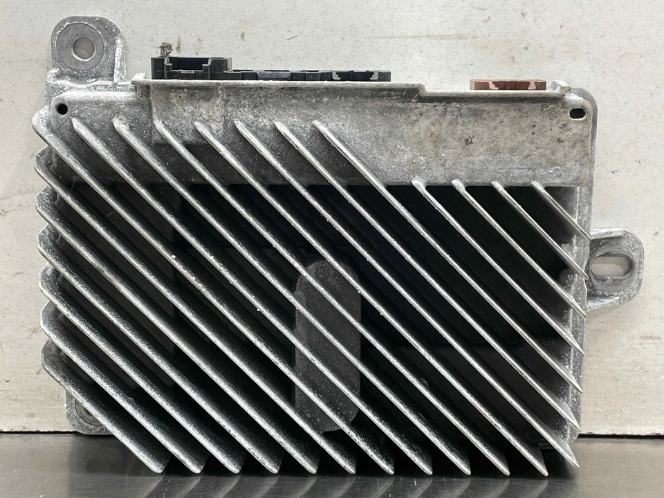 2014 Cadillac ELR Radio Amp Audio Sound Amplifier Bose Gm ID 23207995 14 2015 16 - Image 2 of 4