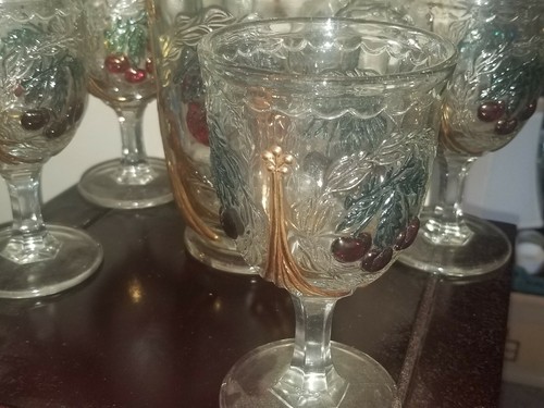 L.G. WRIGHT GLASS CHERRY WREATH CLEAR RED GOLD WATER SET PITCHER 6 GOBLETS - Picture 5 of 5