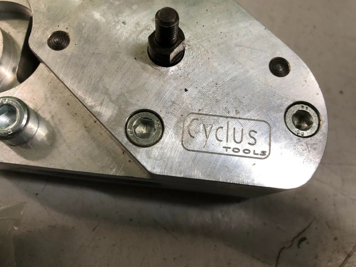CYCLUS Dual Disc Brake Mount Facing Tool 720144