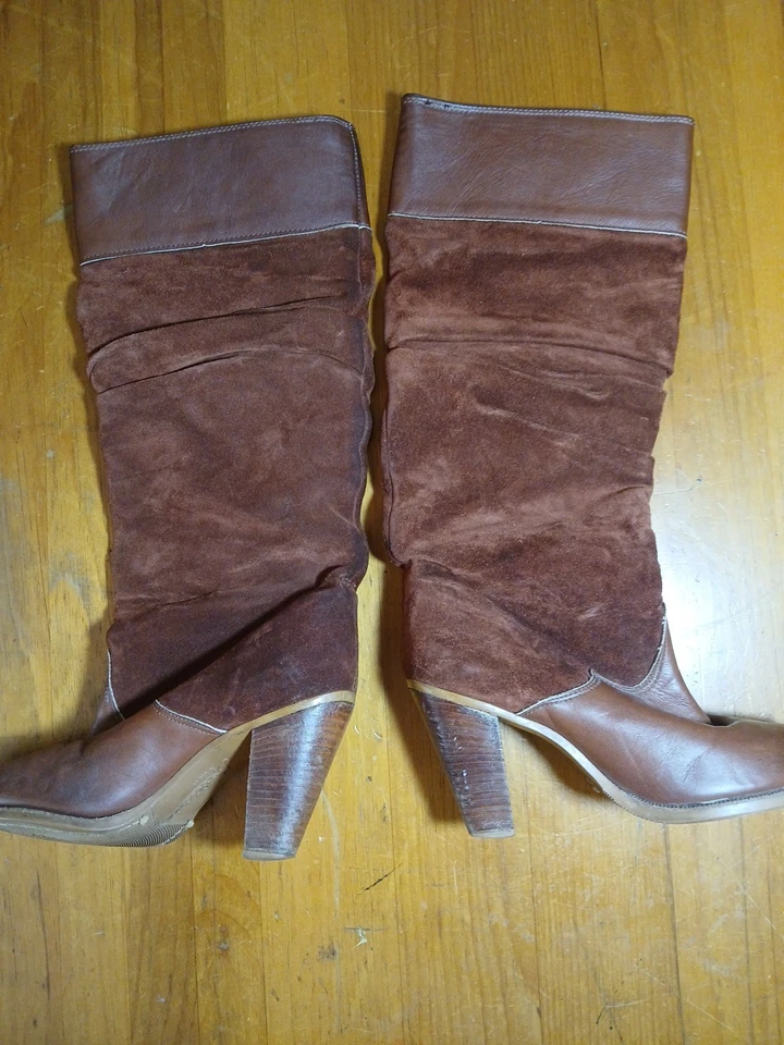 Botas de Vaquera de Colección Zodiac Nativas con Flecos 7 M Hechas en EE. UU. Plateadas Hardware Tacón Alto Foto 4 de 4
