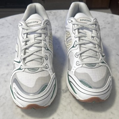 Saucony Triumph 4 S70935-2 Men's Lace-Up Sneakers (Sales Sample) No Box