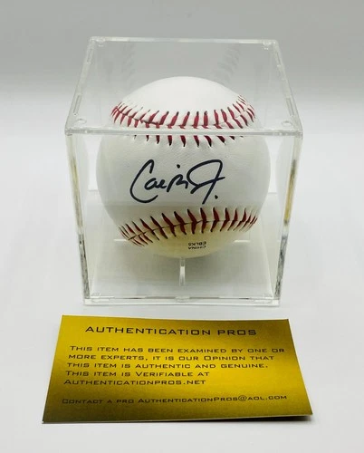Cal Ripken Jr. Signed Baseball In Case With COA (983958) (Orioles)
