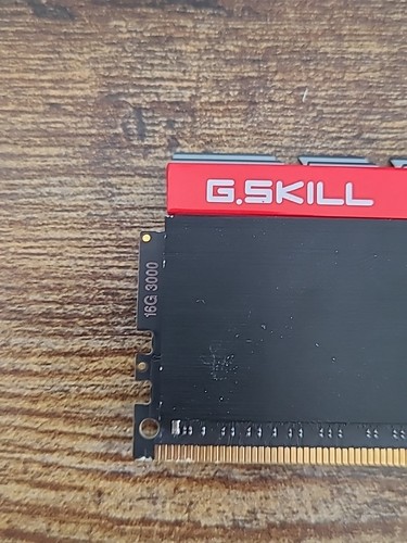 G.Skill Trident Z F4-3000C15D-32GTZ | DDR4-3000 CL15-15-15-35 1.35V - Picture 9 of 11